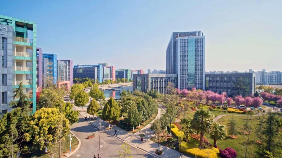 知名企業(yè)紛紛&ldquo;要人&rdquo;，這所70年職校的秘訣在哪？