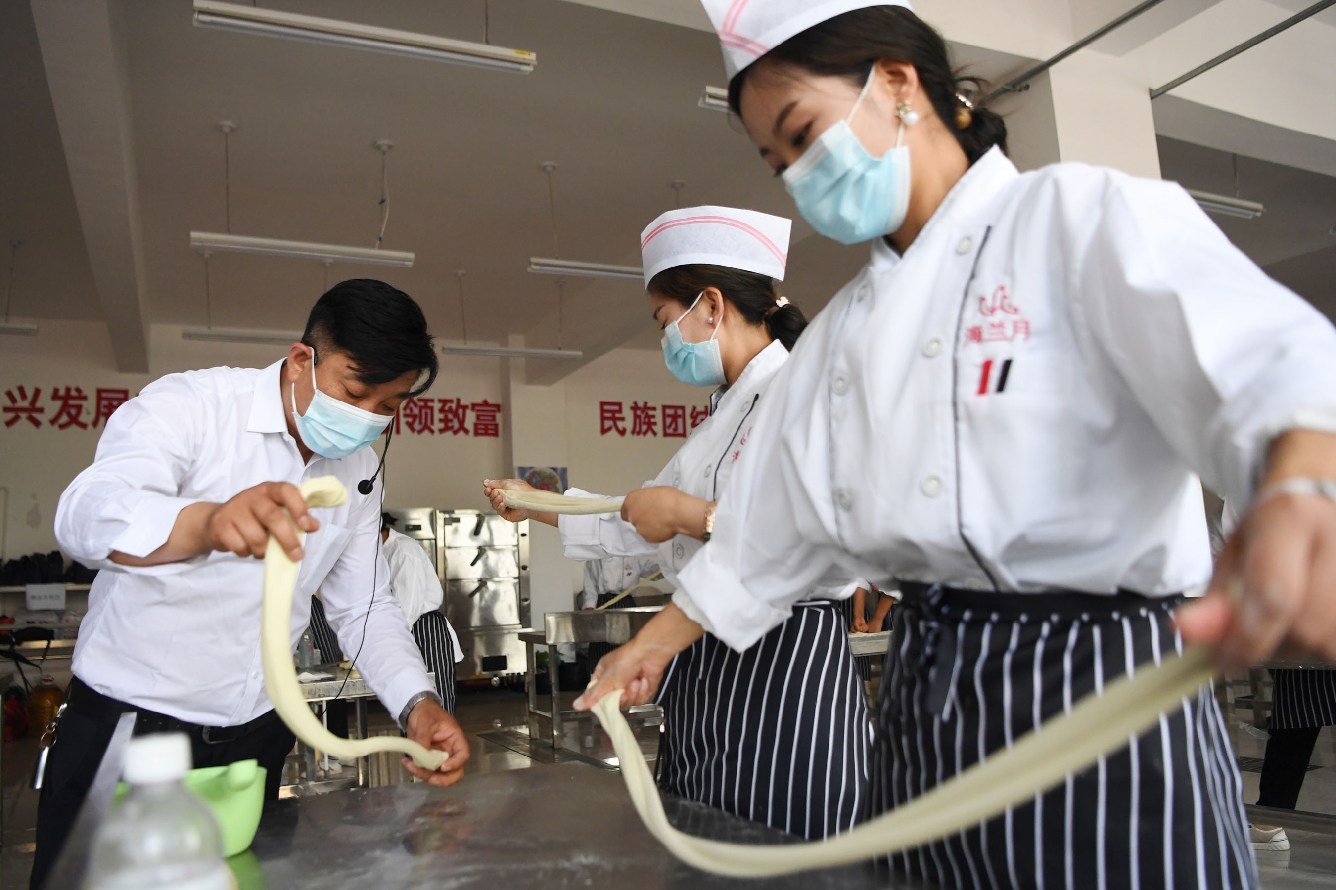 &ldquo;保特色&rdquo;與&ldquo;重規(guī)范&rdquo;可否兼得？