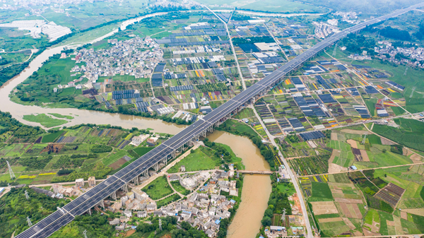 放大數(shù)據(jù)優(yōu)勢(shì)　重塑發(fā)展增勢(shì)&mdash;&mdash;2023數(shù)博會(huì)上的國企數(shù)字化轉(zhuǎn)型樣本