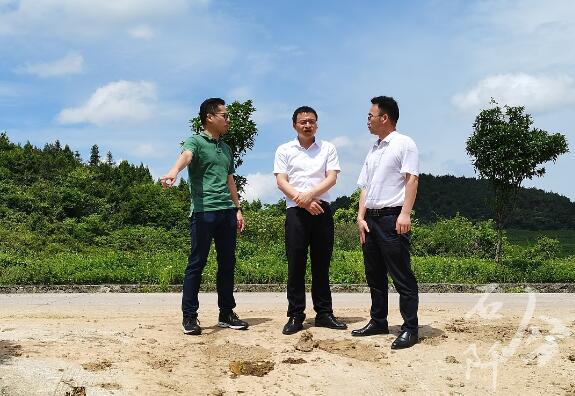 助推園區(qū)共建 聯(lián)農(nóng)帶農(nóng)穩(wěn)增收&mdash;&mdash;記廣東省粵黔協(xié)作工作隊銅仁工作組石阡小組組員、石阡縣政府辦副主任、縣鄉(xiāng)村振興局副局長祁奇?zhèn)?