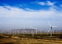 技術(shù)、市場跟不上　風(fēng)光設(shè)備退役難&ldquo;風(fēng)光&rdquo;