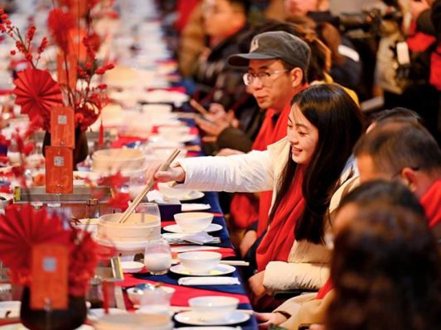 新春走基層｜新味道新產(chǎn)品　老字號(hào)&ldquo;上新&rdquo;顯活力