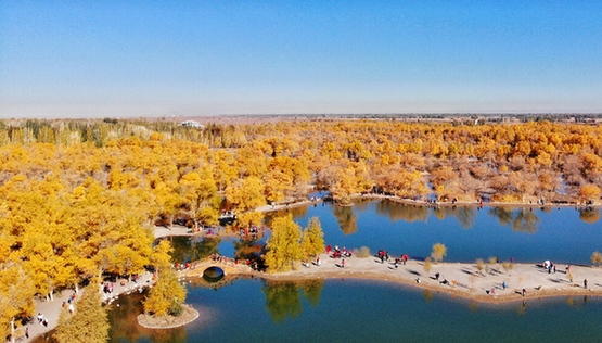 甘肅創(chuàng)新國(guó)資運(yùn)營(yíng)模式為旅游產(chǎn)業(yè)&ldquo;輸血&rdquo;