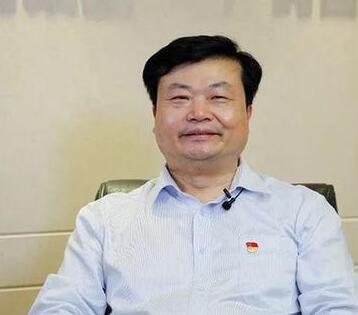 廣藥集團(tuán)董事長李楚源：讓中藥時(shí)尚化，讓時(shí)尚中藥化